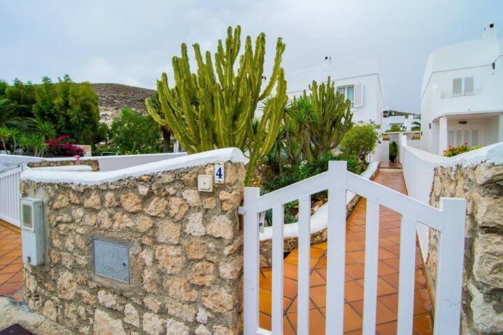 16:9 Villa Agua Amarga 阿瓜阿马加 外观 照片